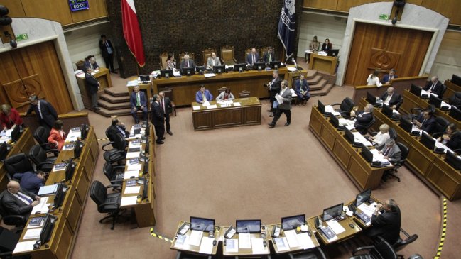 Proceso constituyente: Senado rechazó ambas propuestas sobre paridad de género