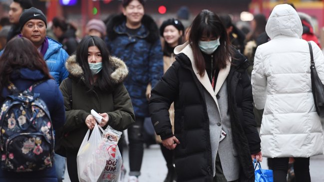 China prohíbe a 11 millones de personas salir de Wuhan, donde comenzó el brote de neumonía