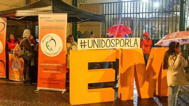 Médicos y pacientes abogan por cambiar protocolos para tratar esclerosis múltiple en regiones