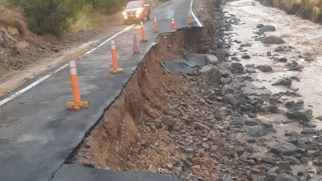 Efecto lluvias estivales: Por segundo año cancelan Feria Agrícola de Camiña en Tarapacá