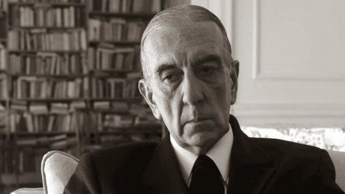 23 de enero: El poeta Armando Uribe muere el mismo día que Pedro Lemebel y Nicanor Parra