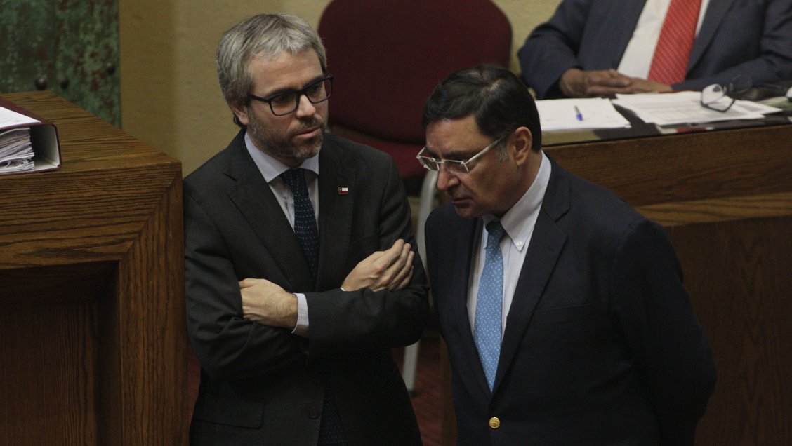 Blumel: Acusación contra Guevara es un grave golpe a autoridades que deben resguardar el orden público