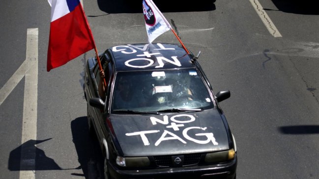 Autopistas de Santiago reciben nueva manifestación del movimiento 