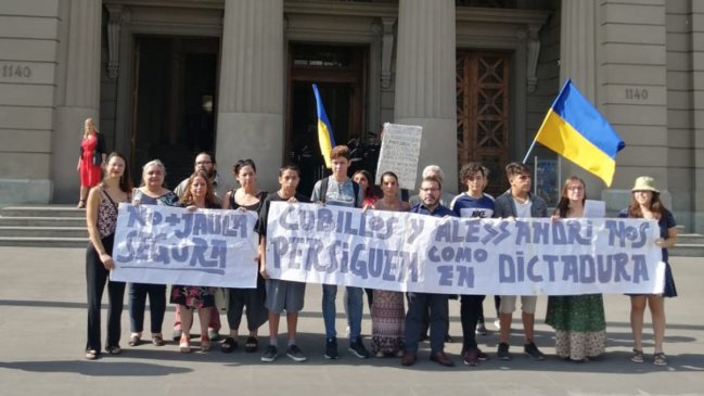 Cones presentó recurso de protección por secundarios expulsados por la Ley Aula Segura