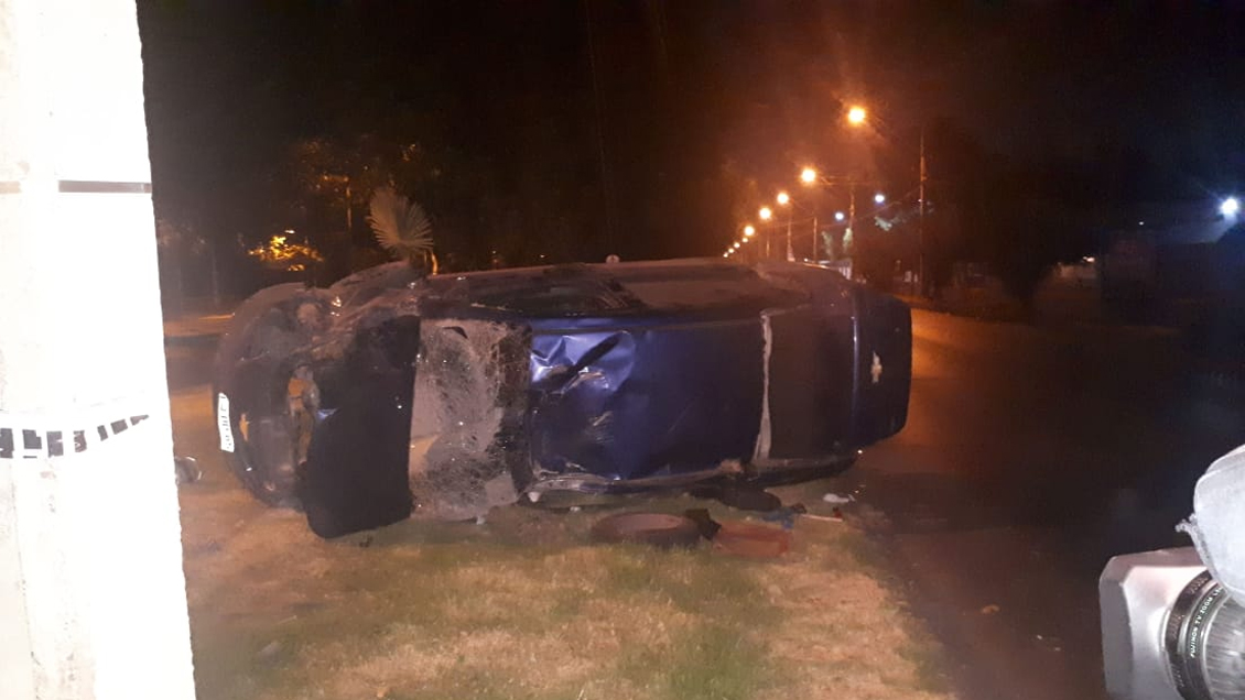 Delincuentes detenidos tras persecución y colisión en Estación Central