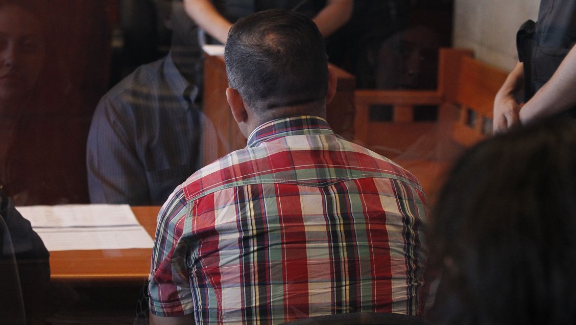 Firma semanal y arraigo nacional para funcionario de Carabineros que causó fatal atropello