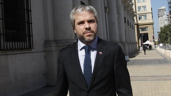 Blumel respondió al Frente Amplio: Uno esperaría propuestas para fortalecer la paz