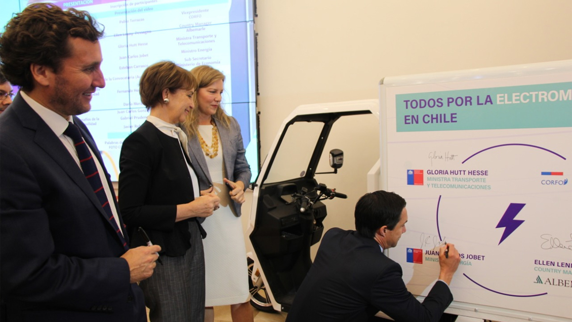 Corfo lanzó convocatoria para desarrollar centro que acelere la electromovilidad en Chile