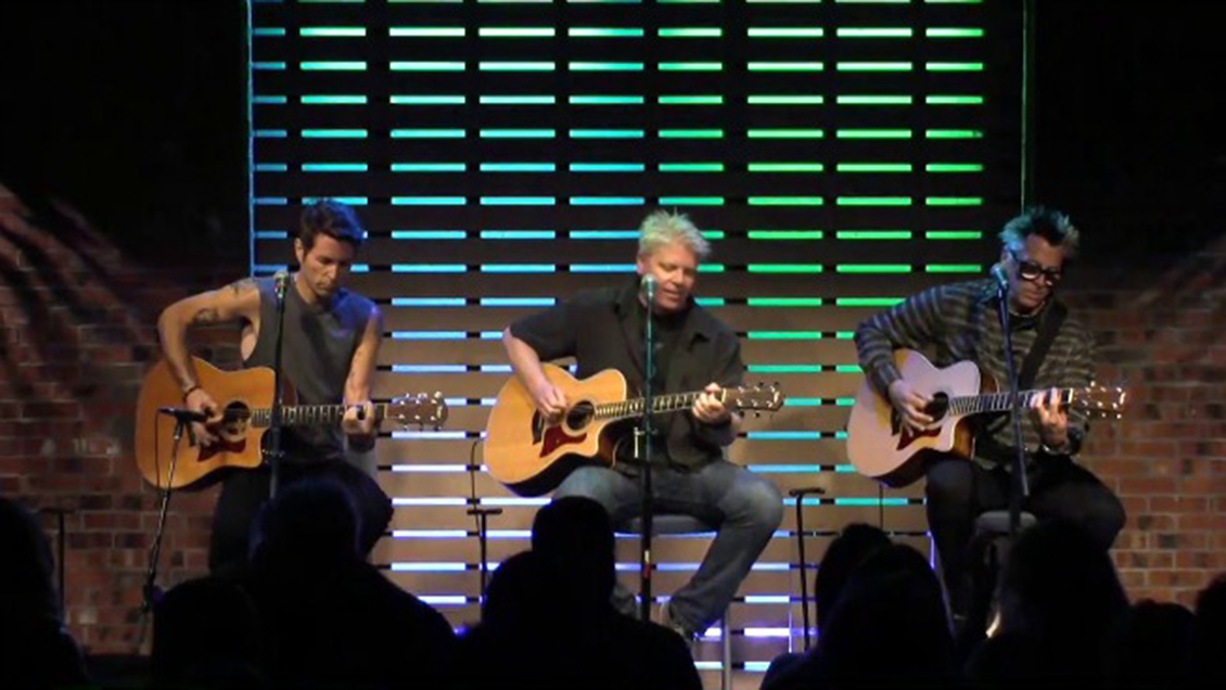 The Offspring suma concierto en Chile en formato acústico