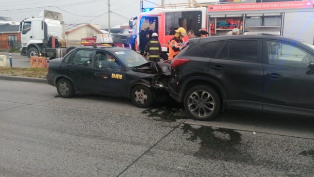 Dos personas lesionadas tras accidente de tránsito en Punta Arenas