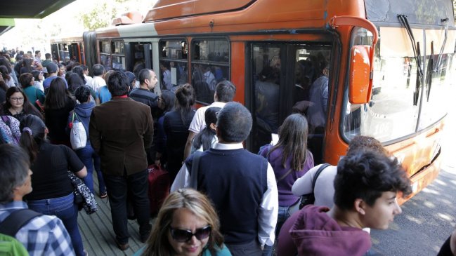Entró en vigencia la ley que congela las tarifas del transporte público