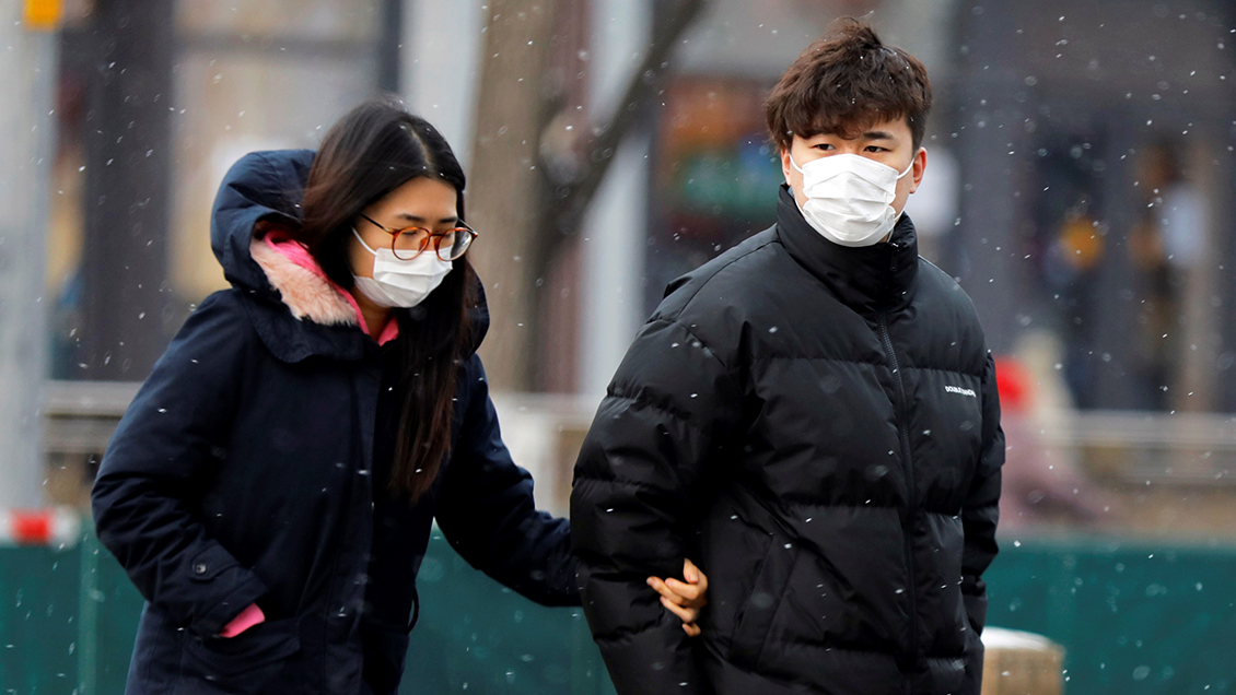 China eleva a 563 los muertos entre los 28.018 infectados de coronavirus