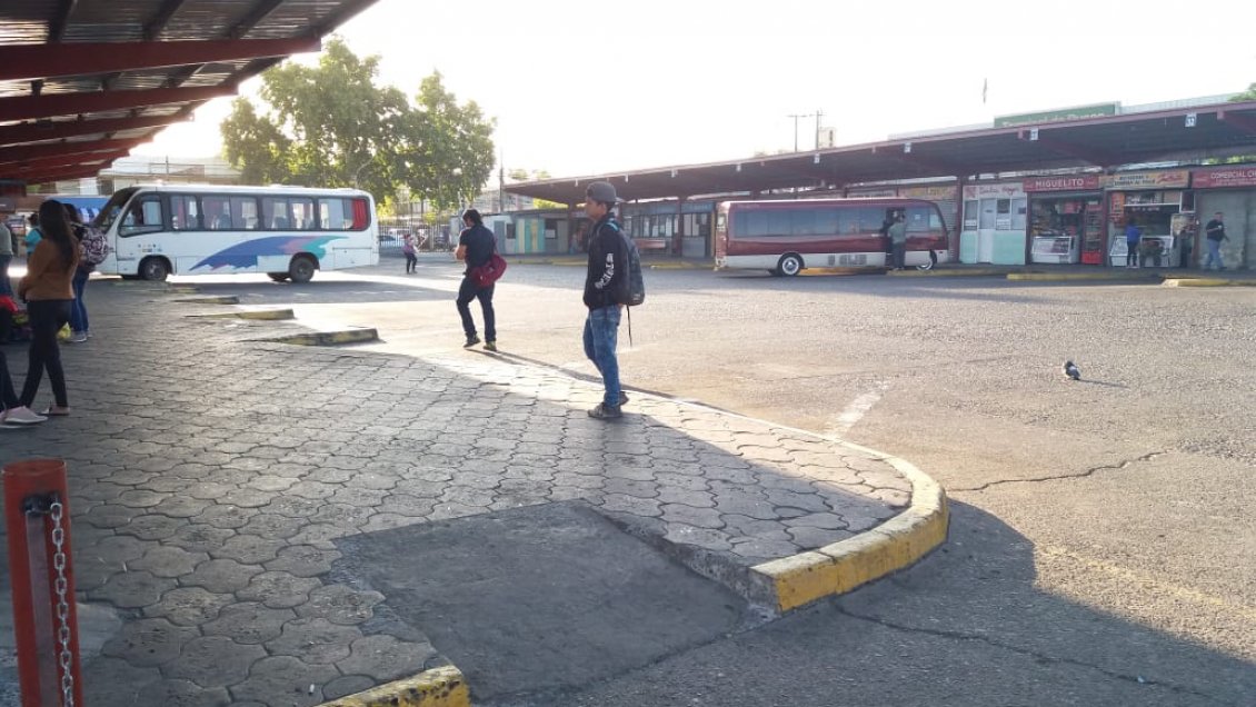 Paralizado el terminal de Talca: Buses no pueden ingresar al recinto