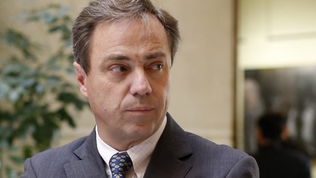 Diputado RN salió en defensa de Mario Desbordes: Todo el partido lo respalda