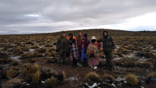 Carabineros rescató a vecinos aislados por aluvión en el altiplano