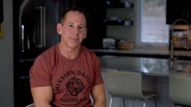 Hombre ofrece casi 20 millones de pesos a cualquiera que le encuentre una polola