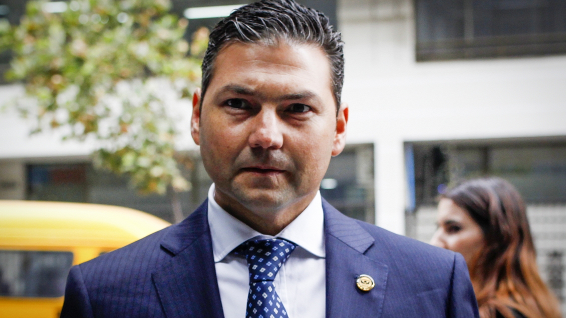 Funcionarios presentaron querella contra fiscal regional de Magallanes por apremios ilegítimos