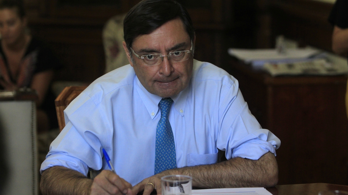 Guevara promete trabajo conjunto para hallar a responsables de incidentes en el Monumental