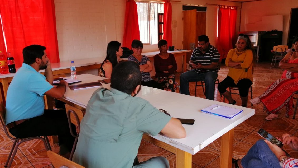 Compañía cambiará de lugar antena de telecomunicaciones tras reclamo de vecinos en Los Vilos