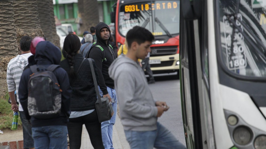 Choferes denunciaron amenazas de parte de federación que llamó a paro en Valparaíso