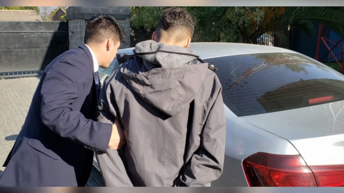 Huellas permitieron encontrar a joven acusado de robar en vivienda de Machalí