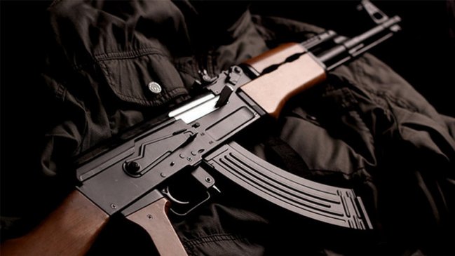 Prisión preventiva para uno de los cinco formalizados por compra y venta de fusil AK-47