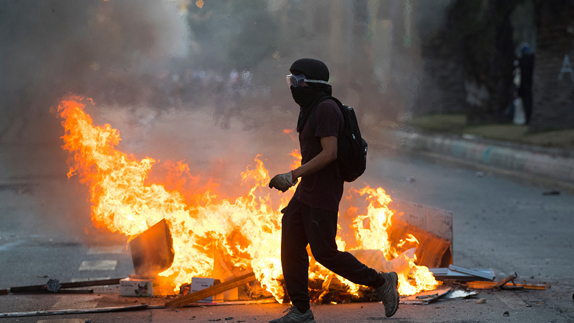 Violenta jornada se vivió en varias ciudades a cuatro meses de las protestas