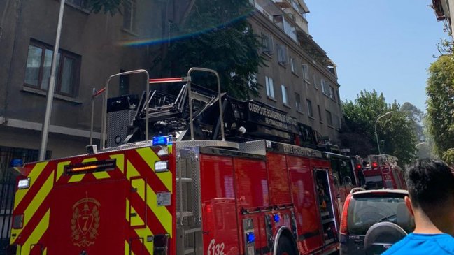 Carabineros detuvo a una persona tras incendio en edificio de Vicuña Mackenna