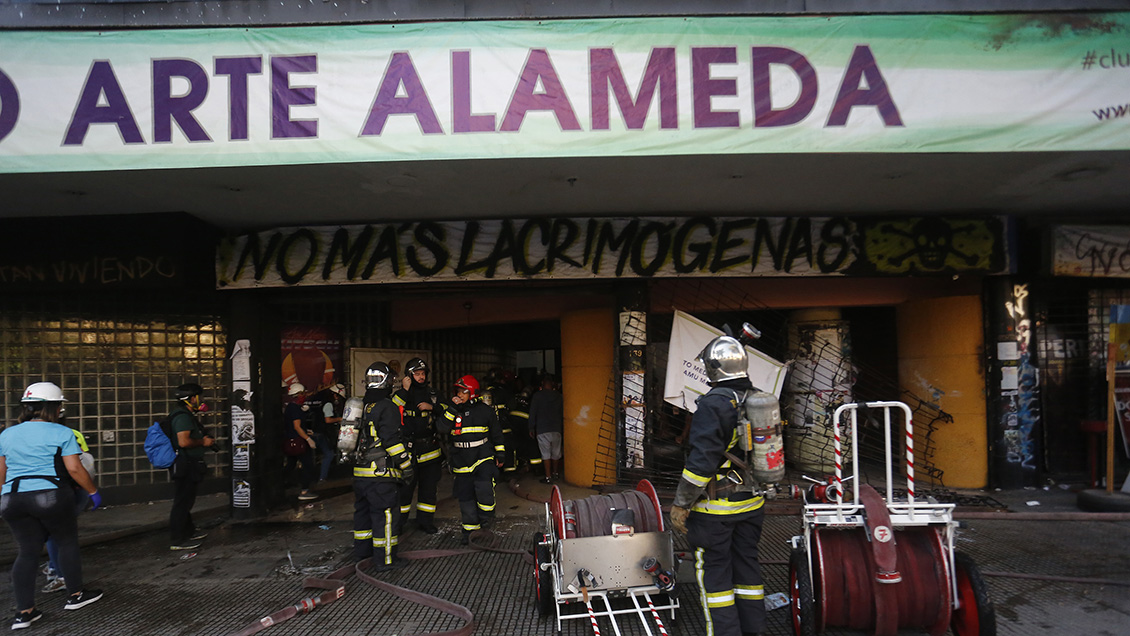 Artistas donan obras para recaudar dinero y ayudar al Centro Arte Alameda