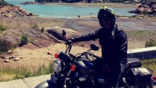 Abogado se excedió en celebración, no llegó a audiencia y se excusó en versos