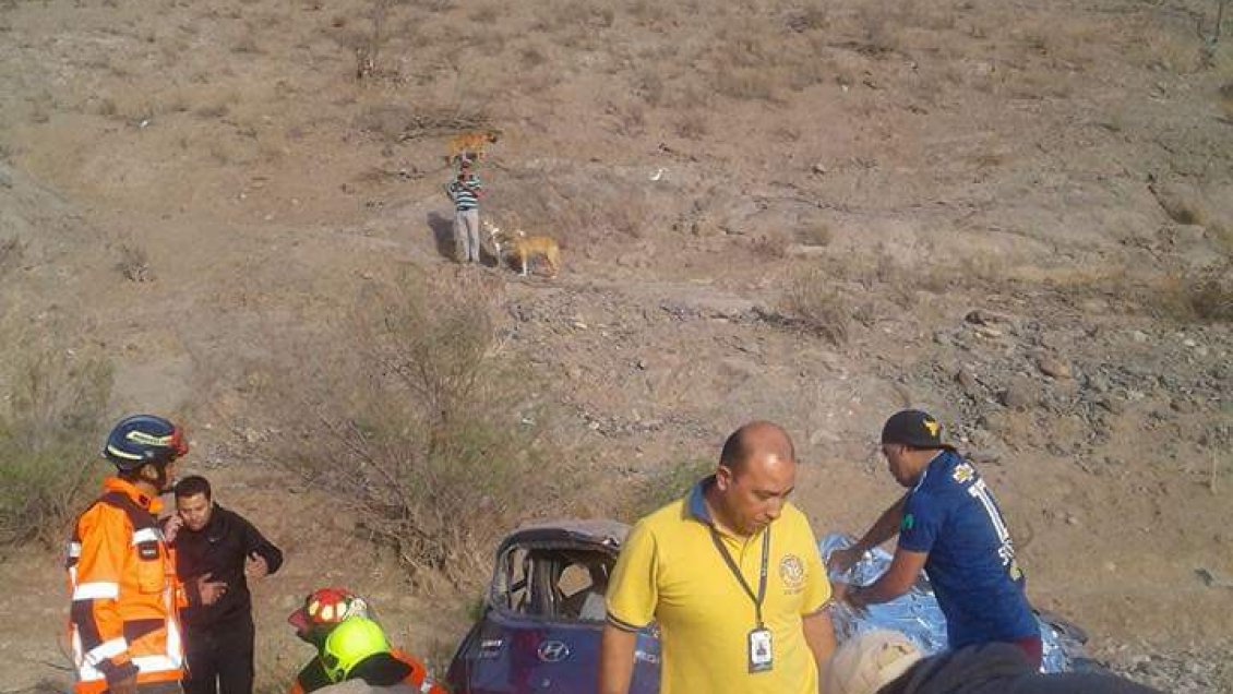 Madre e hijo fallecieron tras caer de barranco en Monte Patria