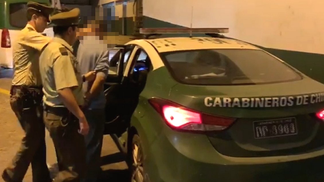 Antofagasta: Hombre apuñaló a su pareja, huyó y después se entregó