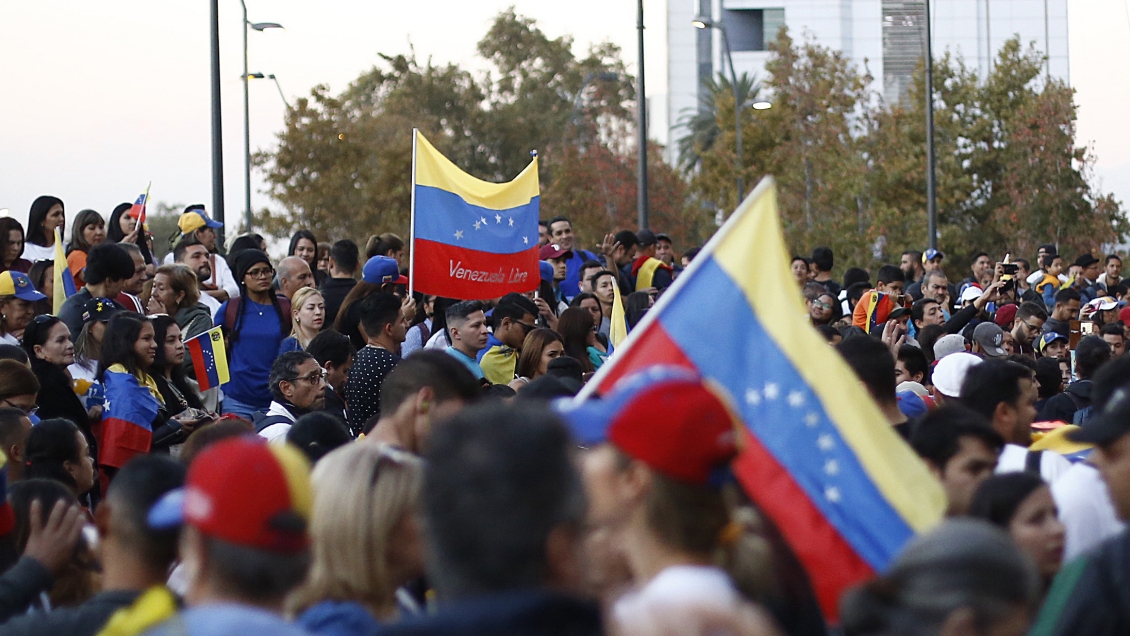 Estudio reveló fuerte disminución de solicitudes de refugio de venezolanos en Chile