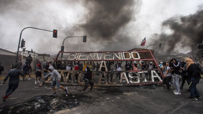 Alcaldesa de Antofagasta solicitó reunión con Piñera por hechos de violencia durante crisis social