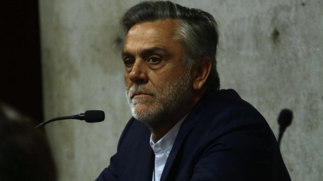 Ex ministro Longueira declaró como testigo en el caso Corpesca