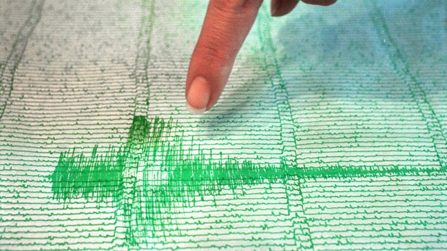 Fuerte sismo sacudió el sureste de Indonesia
