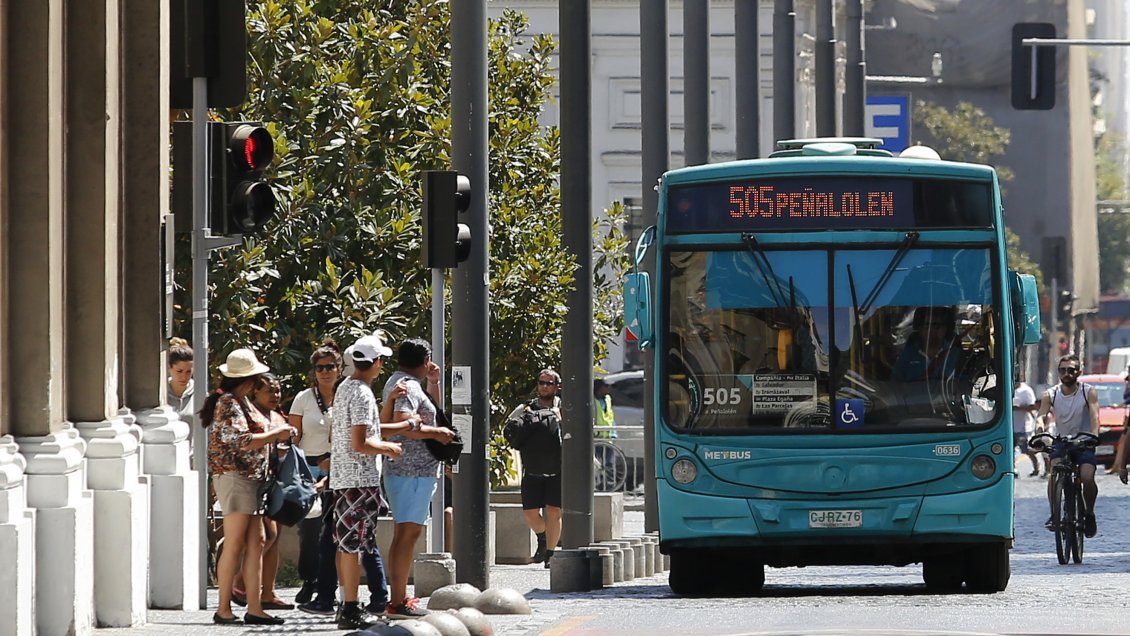Gobierno: Evasión al Transantiago llegó al 32,7 por ciento entre octubre y diciembre