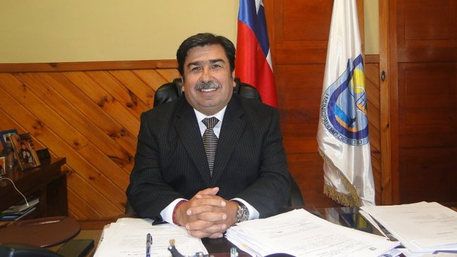 Tricel destituyó al alcalde de El Tabo por irregularidades en extracción de áridos de privados