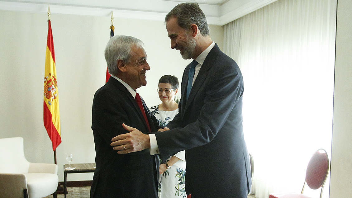 España ofrece a Chile su apoyo para lograr acuerdos ante protestas sociales