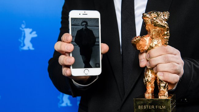 Berlinale premia a director que tiene prohibido salir de Irán
