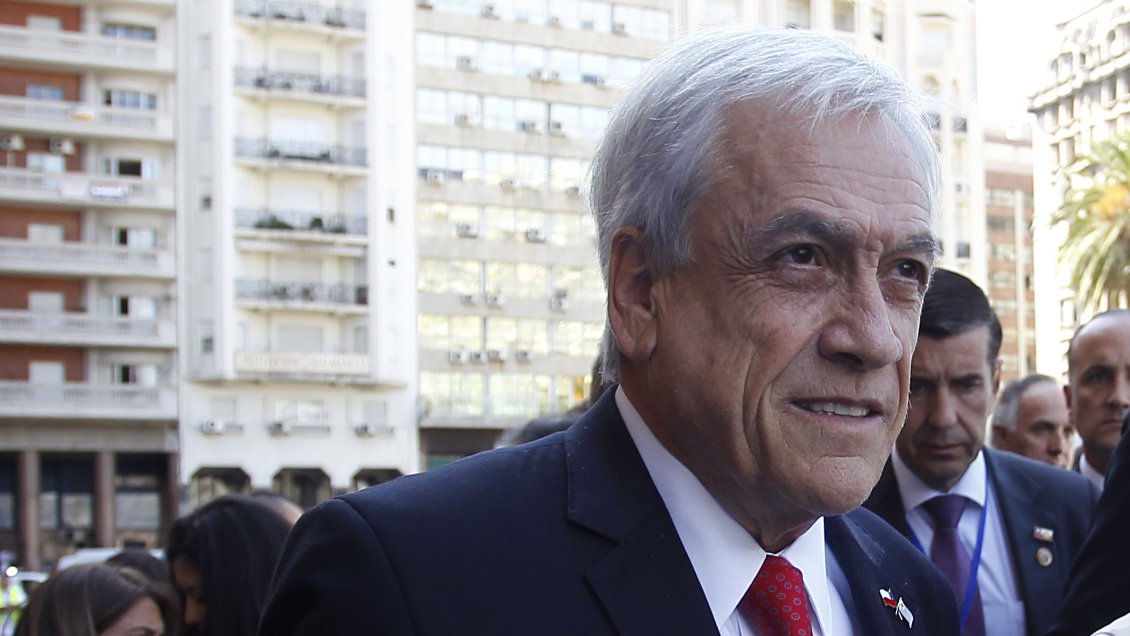 Presidente Piñera en Uruguay: Sí a las manifestaciones pacíficas; no a la violencia criminal
