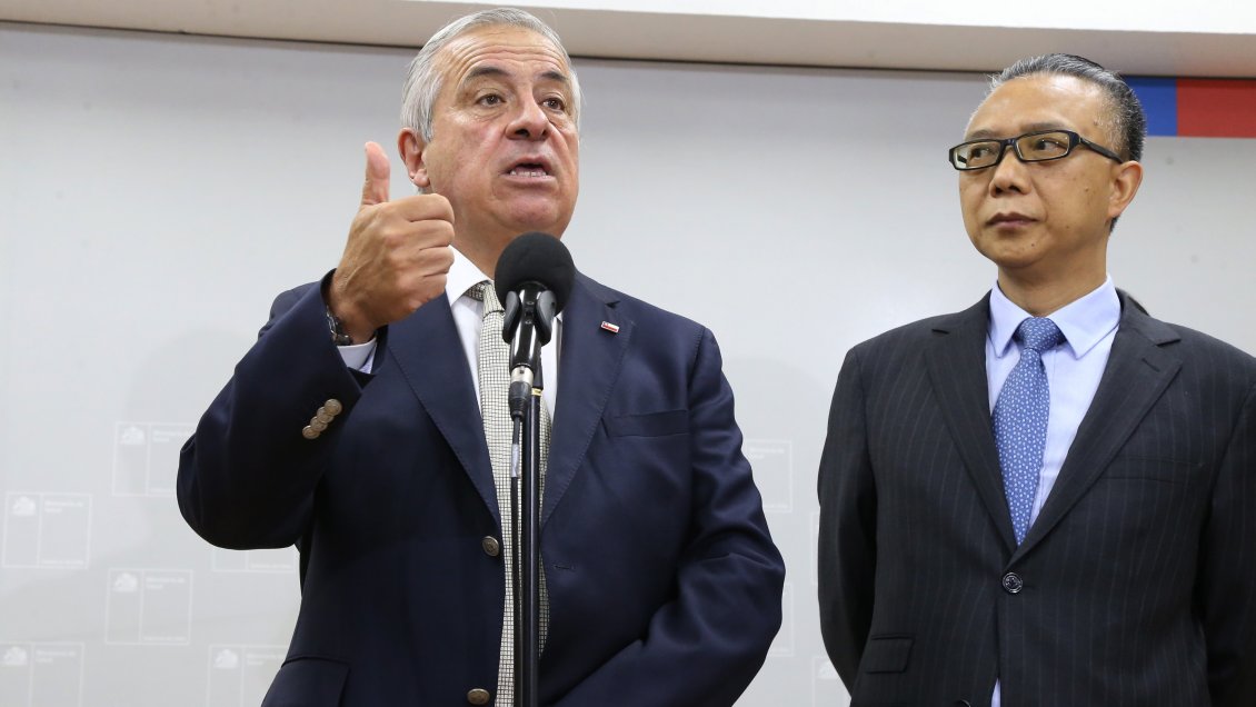 Expertos chilenos viajarán a China para conocer medidas por coronavirus