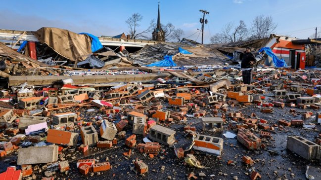 Devastadores tornados dejaron al menos 25 muertos y severos daños en Tennessee