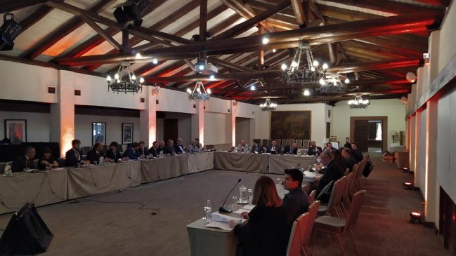 Asamblea de la AIR trata rol de medios de comunicación tras crisis social