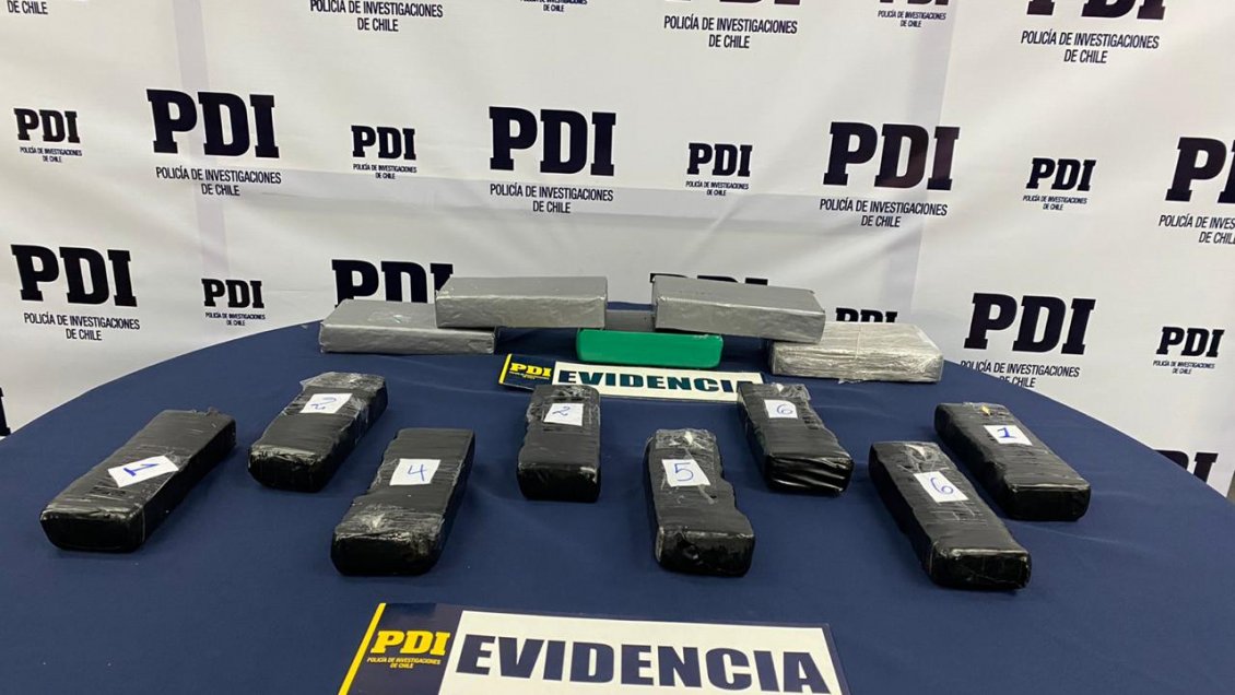 Sujetos transportaban más de nueve kilos de droga hasta la Región Metropolitana
