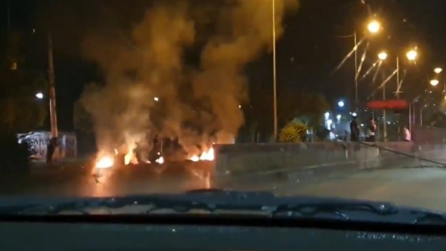 Incidentes en varios puntos de Santiago y regiones tras nueva jornada de manifestaciones