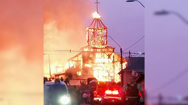 Justicia revisará resultados de exámenes siquiátricos a imputado por incendio de iglesia en Ancud