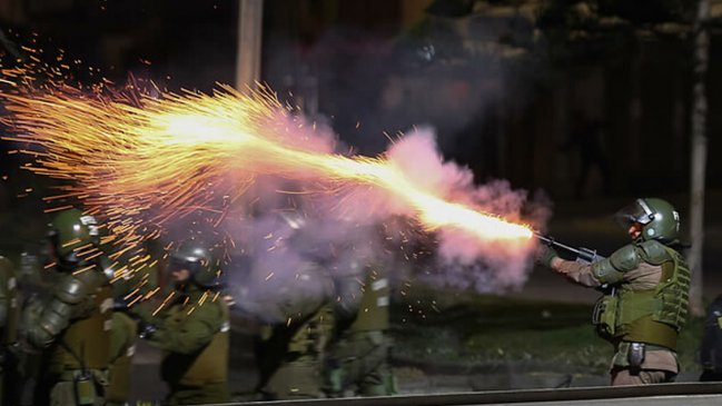 San Bernardo: Denuncian que menor de 15 años recibió bomba lacrimógena en el rostro