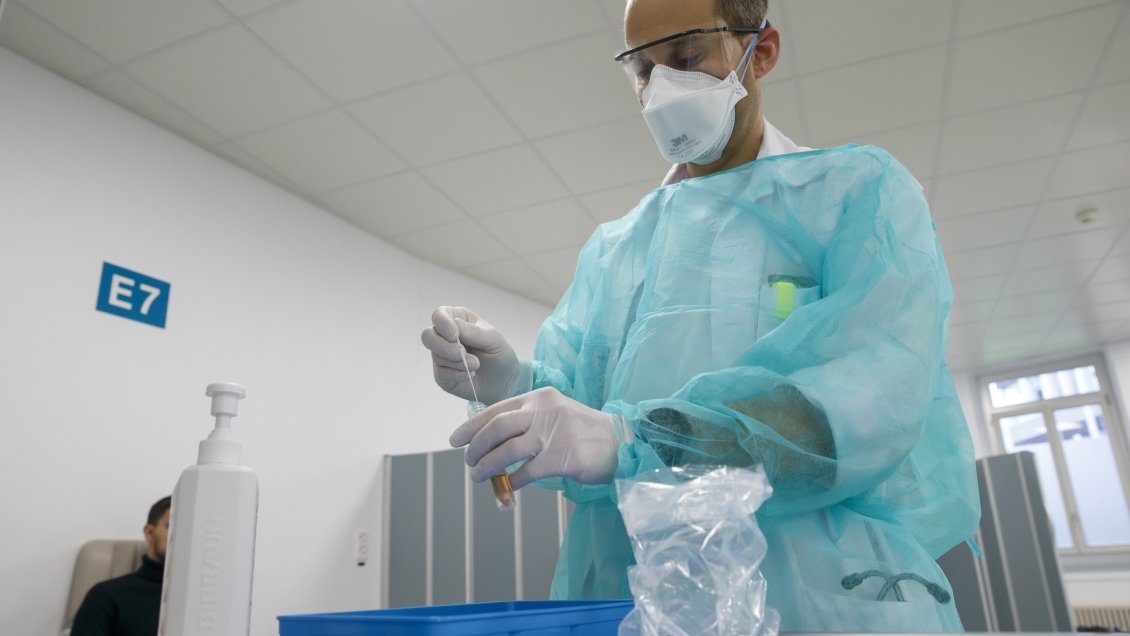 Hungría aplicará cuarentena y desinfectará billetes para evitar el Covid-19