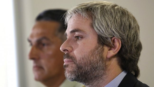 Blumel y Rozas responden en el Congreso por 